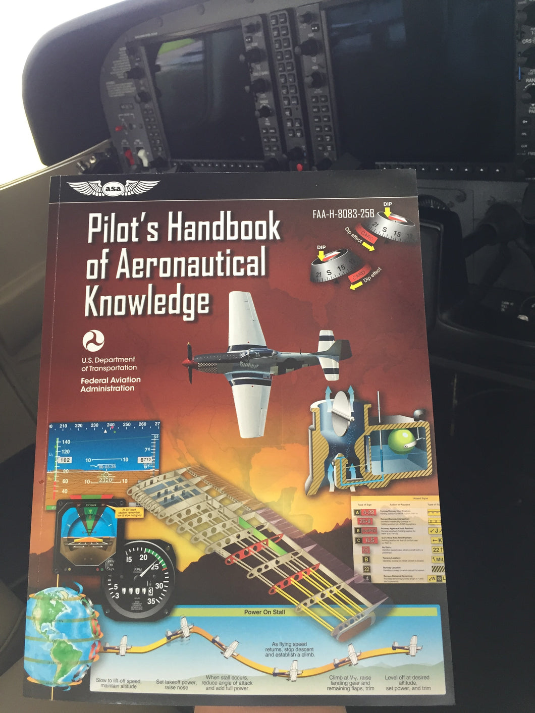 Pilots Handbook of Aeronautical Knowledge